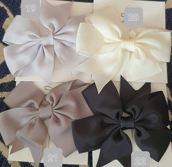 Small Bow single