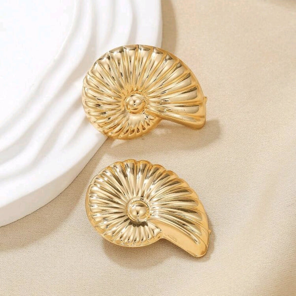 Gold Sea Shell pairs