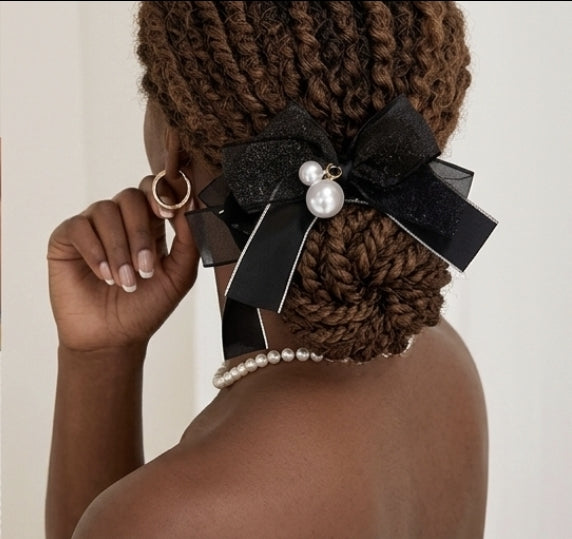 Black & White Bows Claw Clips