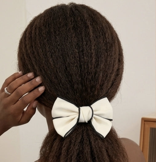 Black & White Bows Claw Clips