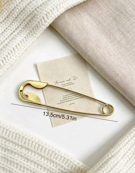 Giant Safety Pin Hairclip