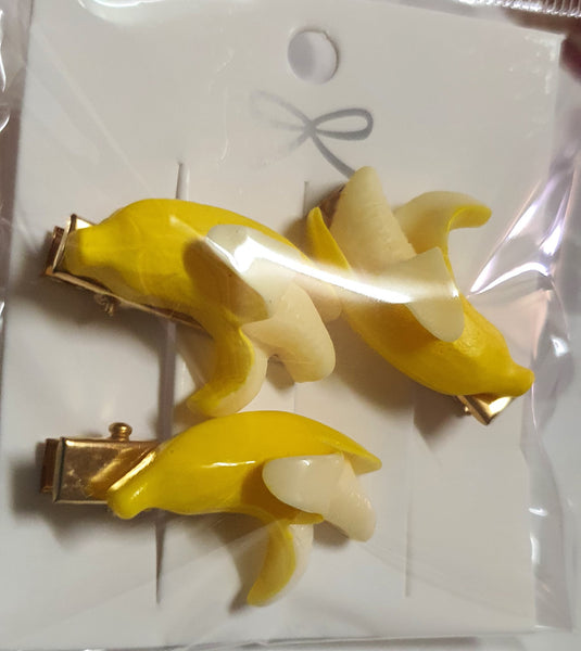 Banana hair clips (3)