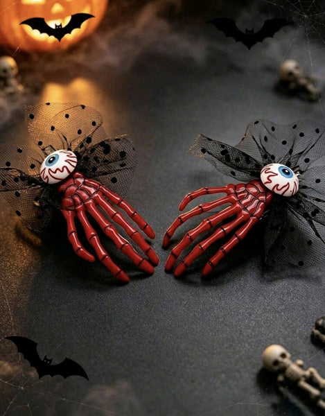 Halloween Eyeball & Claw Hairclip